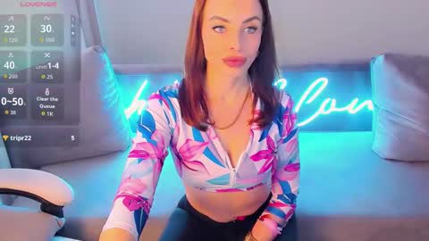 Snapshot of nikki_blondiee chatting on March 21, 2026, 8:41 am nikki_blondiee online show from March 21, 2026, 8:41 am