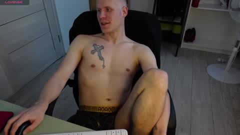 Snapshot of nikki_hard chatting on December 16, 2024, 10:50 am nikki online show from December 16, 2024, 10:50 am