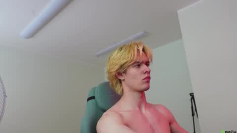 Snapshot of nikki_hard chatting on February 22, 2026, 8:57 am nikki online show from February 22, 2026, 8:57 am