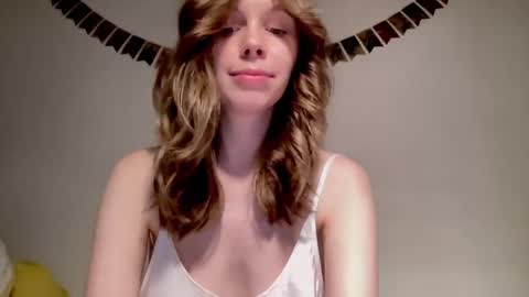 Nikki online show from January 16, 2025, 1:14 pm