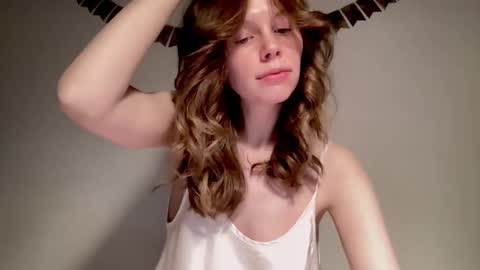 Nikki online show from January 23, 2025, 1:13 pm