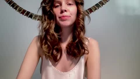 Nikki online show from February 7, 2025, 10:08 am