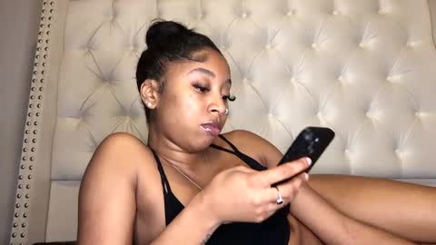 NikkiB online show from February 23, 2025, 3:24 am