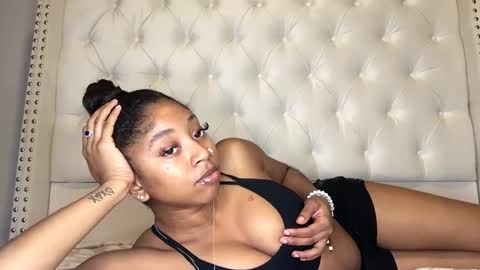 NikkiB online show from February 26, 2025, 4:47 am