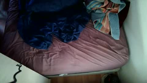 Snapshot of nikkigamer chatting on December 18, 2025, 7:42 pm nikkigamer online show from December 18, 2025, 7:42 pm