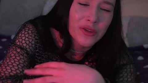 Nikki online show from March 12, 2025, 2:41 am