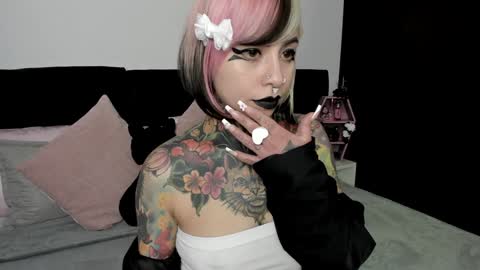 Snapshot of nikkiramone chatting on January 28, 2025, 3:04 pm Nikki Ramone online show from January 28, 2025, 3:04 pm