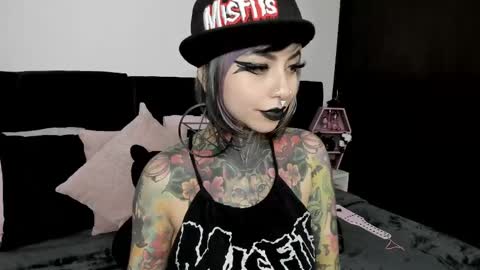Snapshot of nikkiramone chatting on February 27, 2025, 5:45 am Nikki Ramone online show from February 27, 2025, 5:45 am