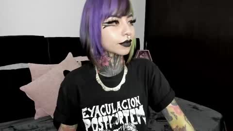 Snapshot of nikkiramone chatting on February 28, 2025, 2:09 am Nikki Ramone online show from February 28, 2025, 2:09 am