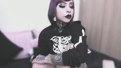 Snapshot of nikkiramone chatting on September 9, 2025, 11:32 am Nikki Ramone online show from September 9, 2025, 11:32 am
