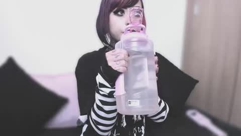 Snapshot of nikkiramone chatting on September 11, 2025, 10:48 am Nikki Ramone online show from September 11, 2025, 10:48 am