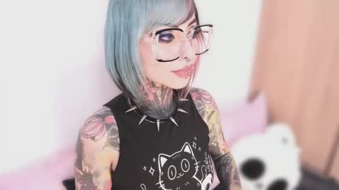 Snapshot of nikkiramone chatting on October 6, 2025, 10:18 pm Nikki Ramone online show from October 6, 2025, 10:18 pm