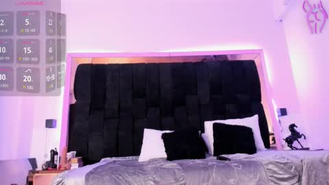     online show from February 24, 2025, 6:26 pm