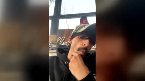 nikogigiii online show from January 6, 2026, 7:06 pm