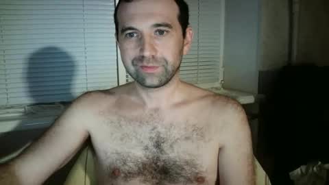 nikolas_vaz online show from November 15, 2025, 9:21 pm