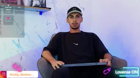    online show from October 23, 2025, 5:40 am