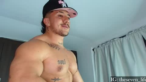 Snapshot of nikolaylisin chatting on April 9, 2026, 4:01 am Niko online show from April 9, 2026, 4:01 am