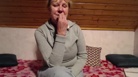 Nikole1 online show from January 14, 2025, 5:56 pm