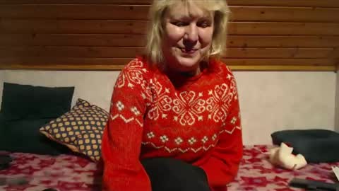 Nikole1 online show from February 15, 2025, 5:28 pm