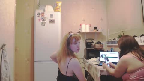 Snapshot of nikolettared chatting on December 29, 2024, 4:19 pm Nikoletta online show from December 29, 2024, 4:19 pm