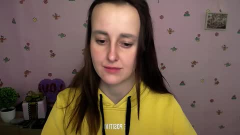 Snapshot of nikolleta_m chatting on February 9, 2026, 1:37 pm Nikolleta online show from February 9, 2026, 1:37 pm