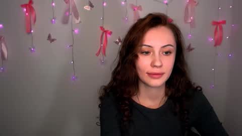 nikonara_ online show from February 19, 2026, 2:57 pm
