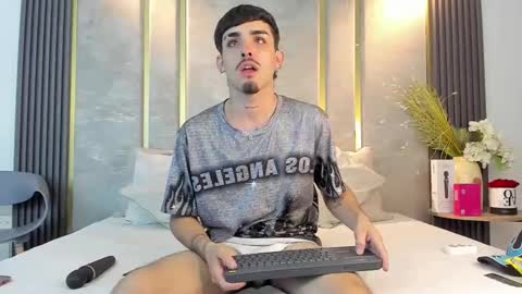 Niko Stone online show from May 28, 2026, 1:14 am