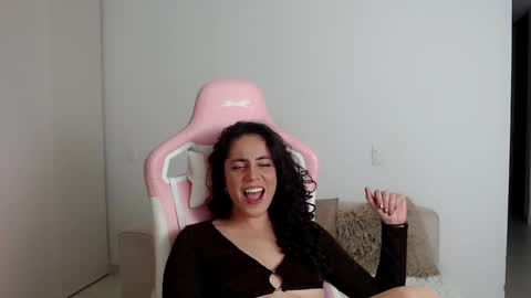 Snapshot of niky_blue chatting on January 30, 2025, 3:55 am niky_blue online show from January 30, 2025, 3:55 am