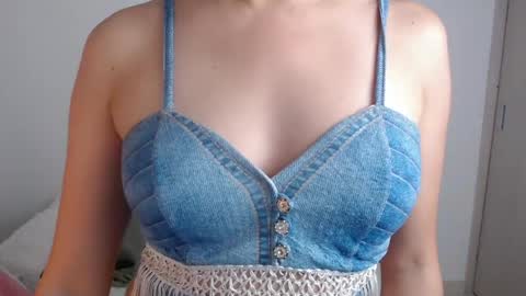 Snapshot of niky_blue chatting on March 30, 2026, 10:38 am niky_blue online show from March 30, 2026, 10:38 am
