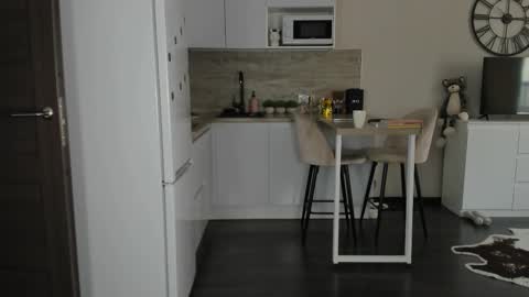 Bella online show from February 24, 2026, 10:46 am