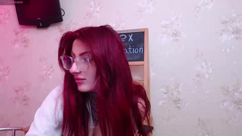 Nina online show from February 3, 2026, 7:13 am