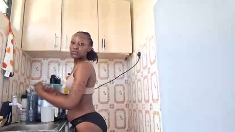 Snapshot of nina_bambi chatting on February 21, 2026, 10:27 am nina_bambi online show from February 21, 2026, 10:27 am