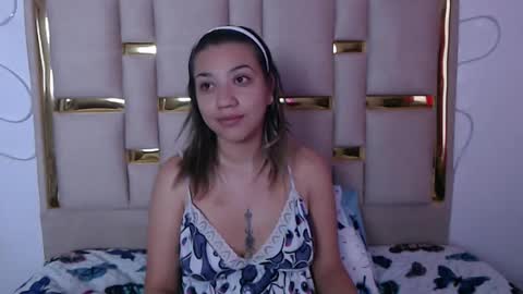 Nina Carther online show from November 3, 2025, 11:00 am