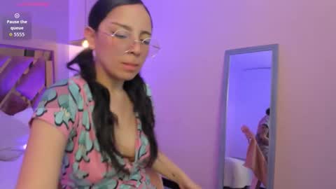 Nina myers online show from November 13, 2025, 10:47 am