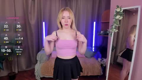 Nina online show from May 20, 2026, 2:07 am