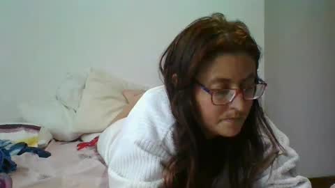 Nina online show from February 17, 2025, 8:04 pm