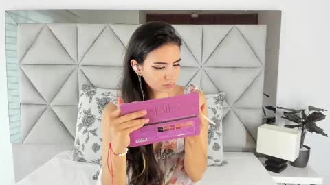  Nina  online show from October 15, 2025, 8:31 pm