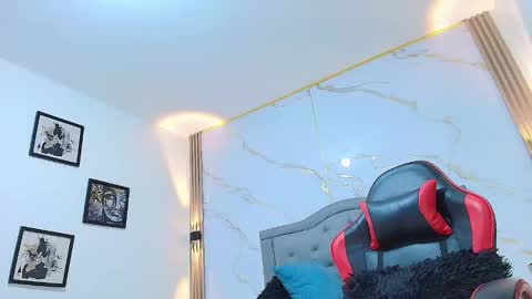  N I N A online show from December 16, 2025, 3:50 pm