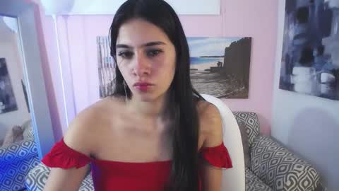 Snapshot of nina_smalls chatting on October 7, 2025, 12:02 pm Nina online show from October 7, 2025, 12:02 pm