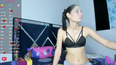 Snapshot of nina_vergara chatting on May 2, 2026, 1:10 am nina_vergara online show from May 2, 2026, 1:10 am