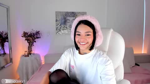    online show from February 19, 2025, 12:33 pm