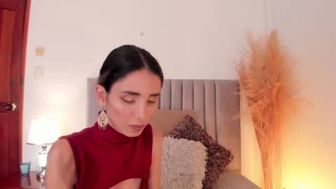 Snapshot of ninacavallli chatting on February 25, 2025, 6:09 pm Nina online show from February 25, 2025, 6:09 pm