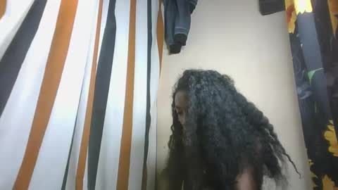 ninaeaa online show from November 18, 2025, 6:56 pm