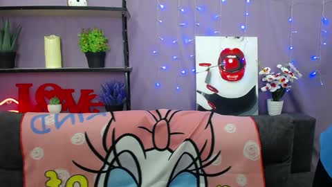 ninaflawlees online show from March 11, 2025, 7:25 pm