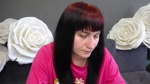 ninaflawlees online show from September 14, 2025, 12:04 pm