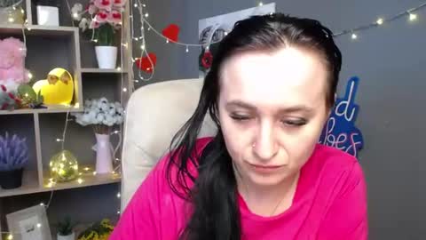 ninaflawlees online show from July 7, 2026, 7:23 am