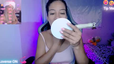 ninatinydoll1 online show from September 22, 2025, 10:28 am