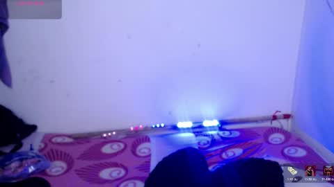 ninatinydoll1 online show from April 6, 2026, 11:22 am