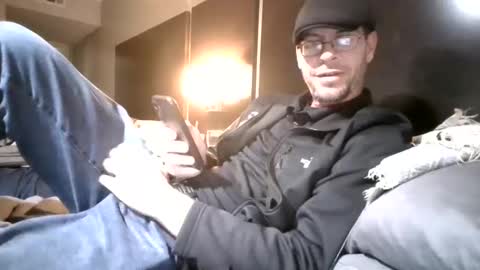 nineinchbronco online show from November 16, 2025, 11:27 am