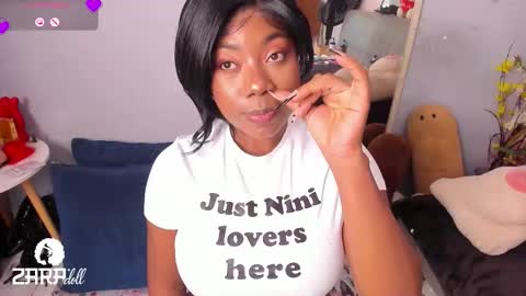 Snapshot of nini_martinii chatting on February 20, 2026, 3:23 pm NINI online show from February 20, 2026, 3:23 pm